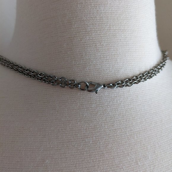 Jewel Box - 32" Silvery "Hoop" Necklace - Picture 3 of 5